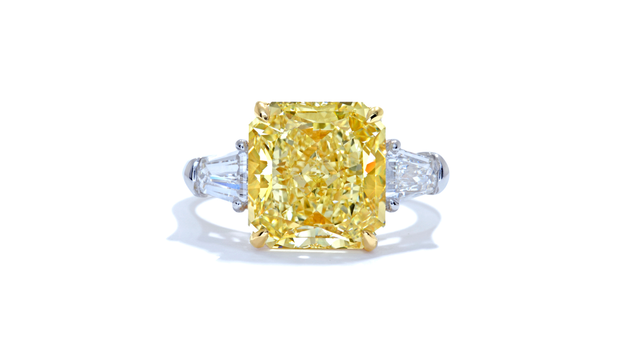 jb3316_d3952b - 5.40 carat Fancy Yellow Diamond Ring at Ascot Diamonds