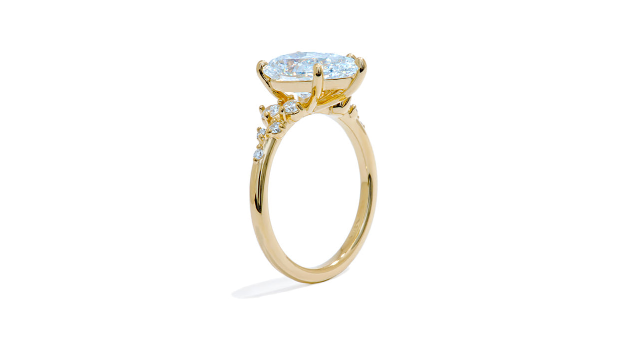 jc6529_lgdp3737 - 2.7ct Vintage Pear Shaped Engagement Ring at Ascot Diamonds
