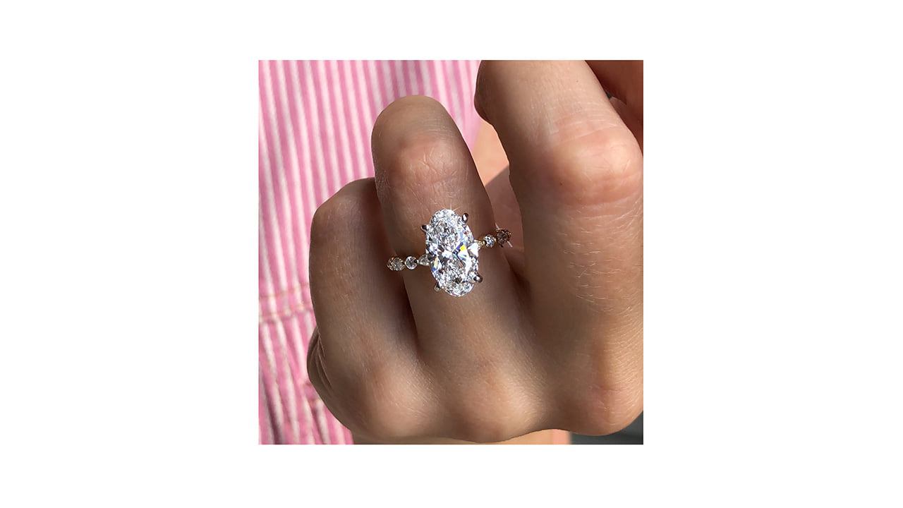 jc6763_lgdp4441 - 3ct Elongated Oval Bubble Band Wedding Ring at Ascot Diamonds